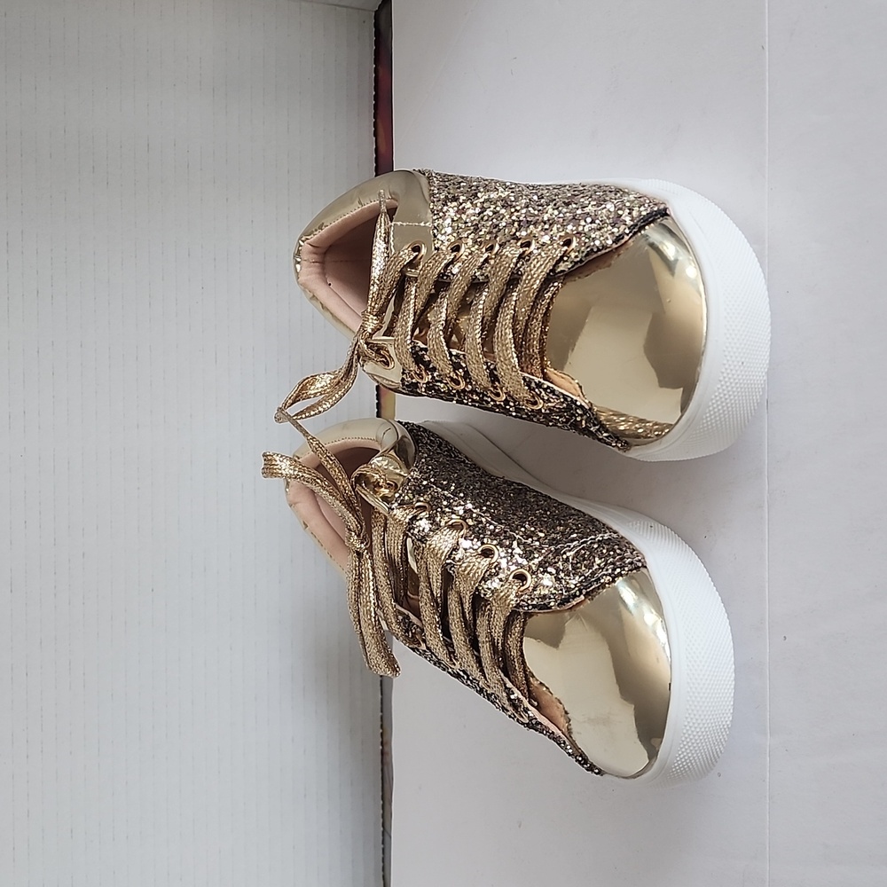 Sale $10 Women glitter shoes